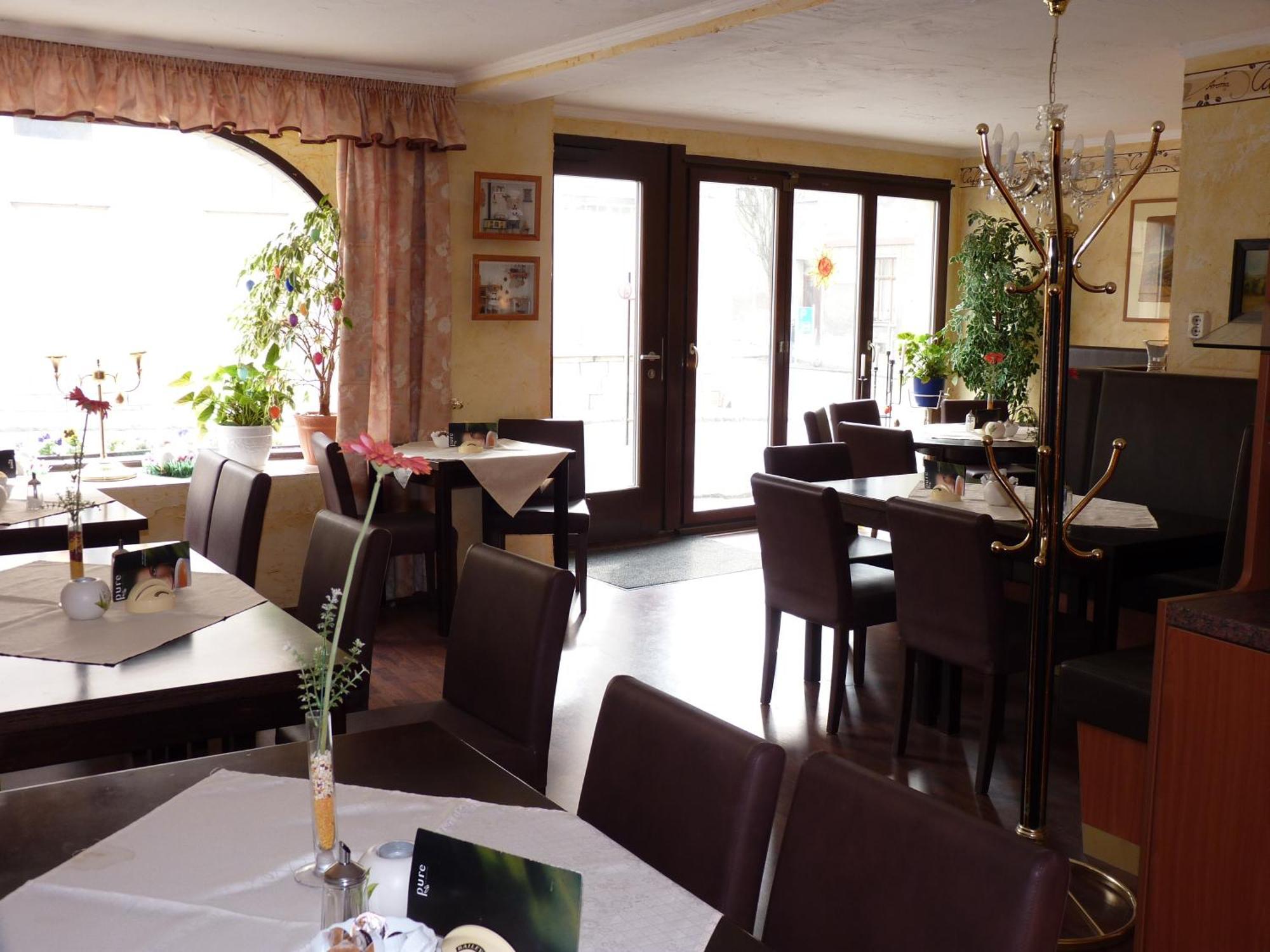 Hotel Zur Traube Freyburg Ngoại thất bức ảnh