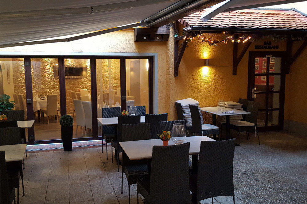 Hotel Zur Traube Freyburg Ngoại thất bức ảnh